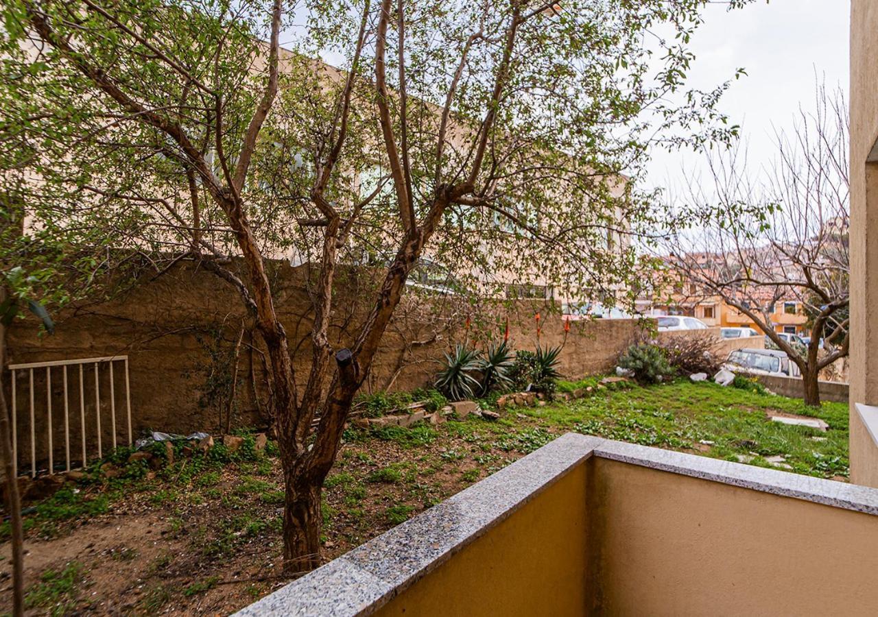 Casa Zara Apartment Ла Мадалена Екстериор снимка